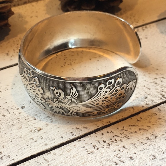 Peacock Tibetan Bangle Bracelet - Picture 6 of 7